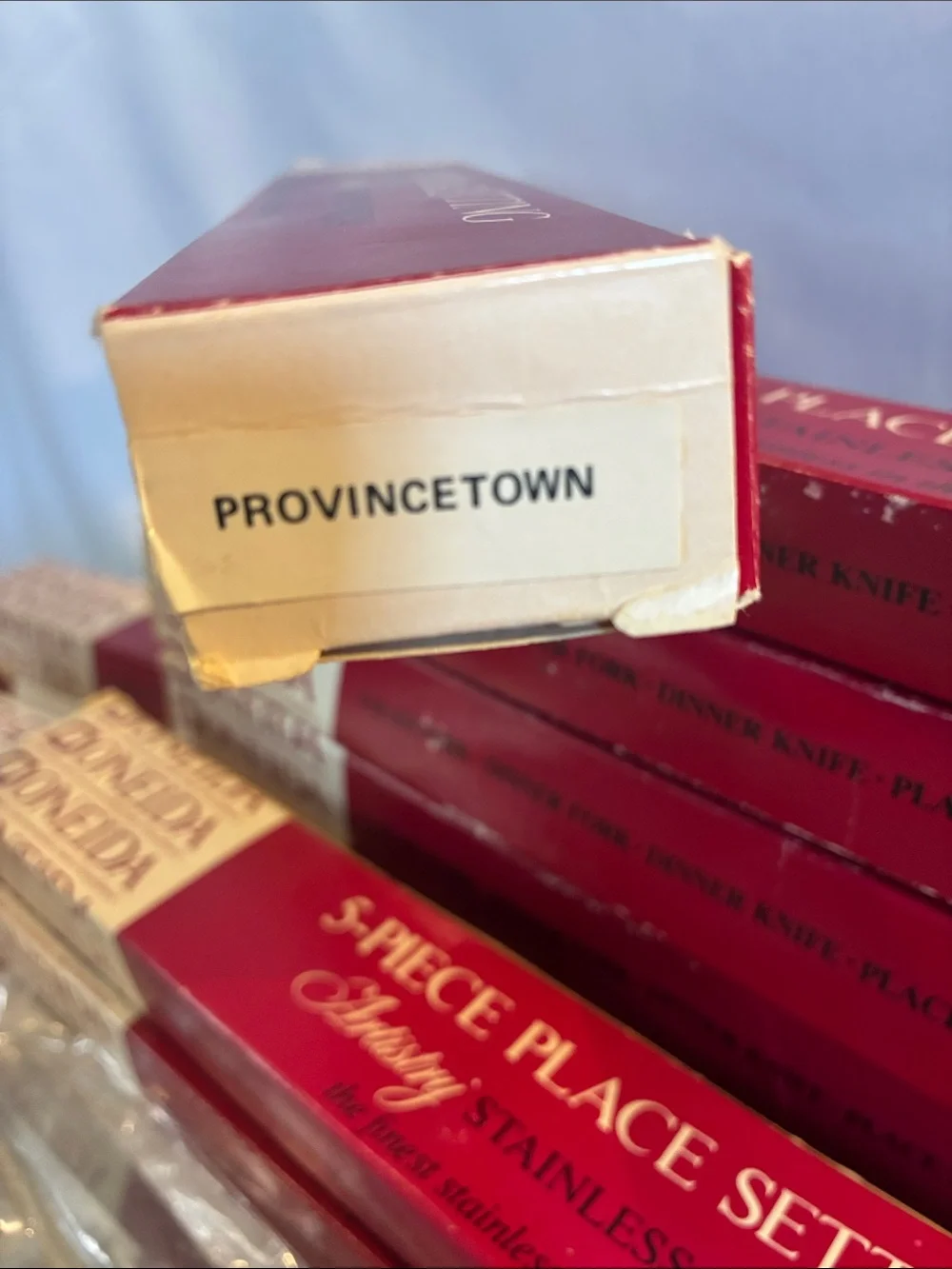 Vintage Oneida Provincetown Pistol handle Flatware 5-Piece Place Settings in box